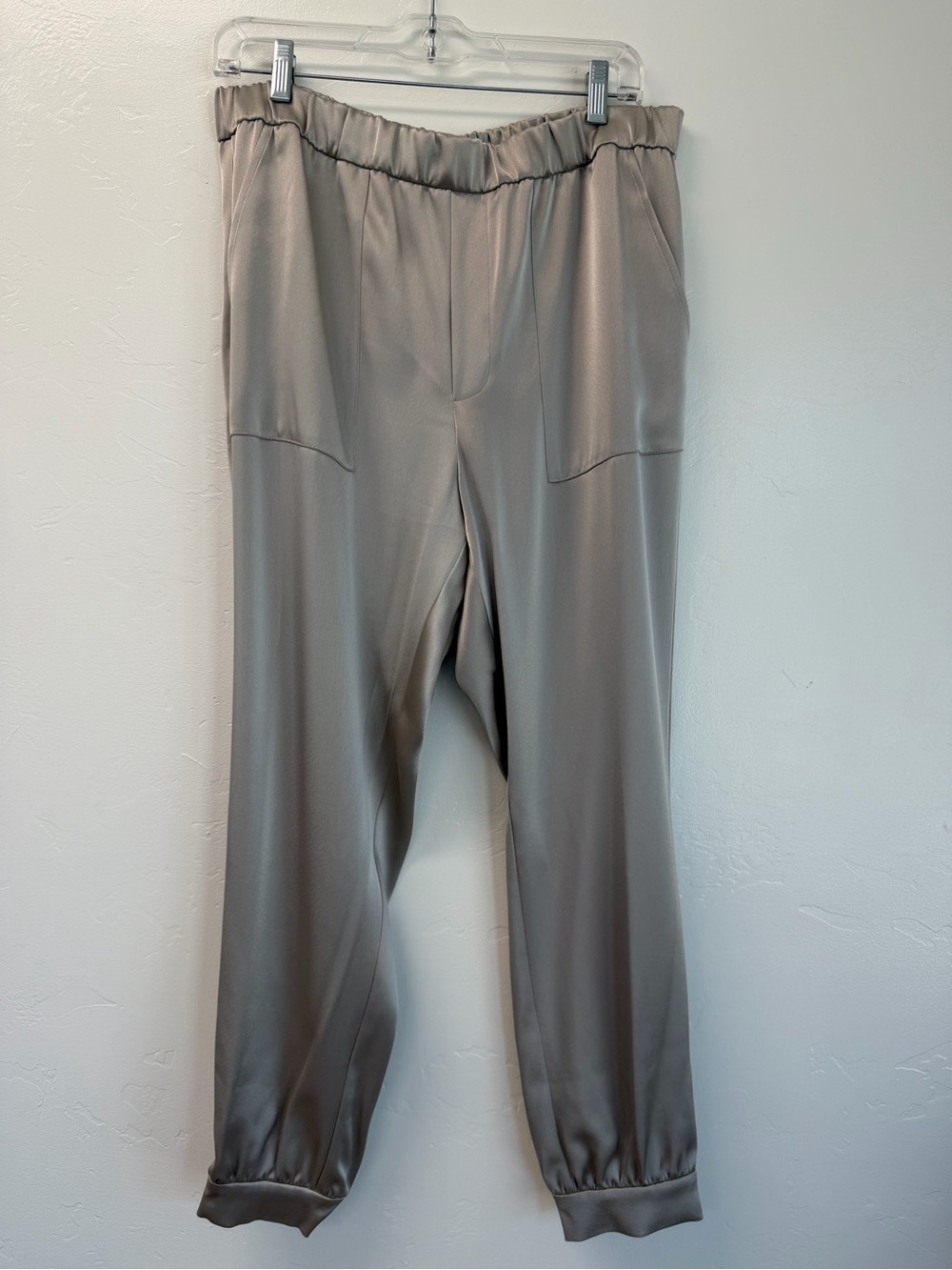 Polo Ralph Lauren Relaxed Satin in Light Grey Pants Jogger Size L - Picture 3 of 14